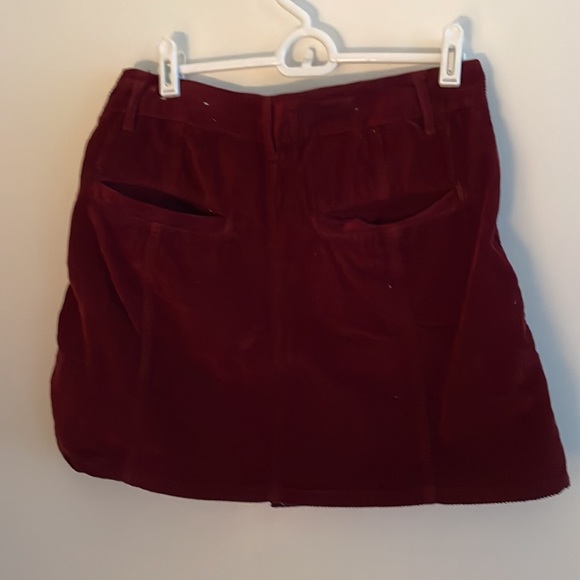 American Eagle High Rise A Line Maroon Corduroy Button Up Skirt WITH POCKETS! - Picture 2 of 5